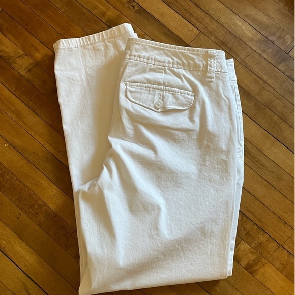 Liz Claiborne Cropped White Chinos Women’s Pants sz.10 - Picture 1 of 10